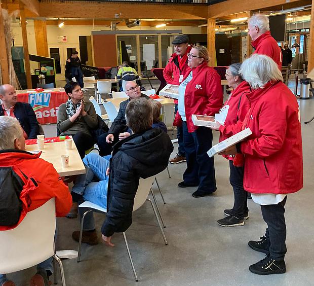 https://hulst.sp.nl/nieuws/2022/10/sp-steunt-stakende-buschauffeurs-met-heerlijke-vlaaien